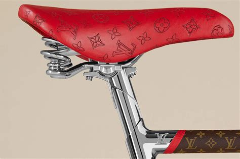 louis vuitton tamboite bike set.